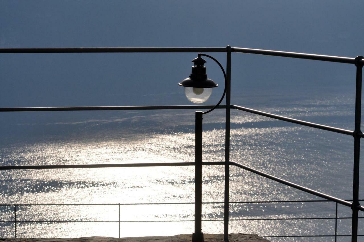 B&B La Cassinella Τσερνόμπιο Εξωτερικό φωτογραφία